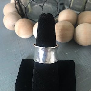 Sundance Jewelry Sterling Silver Drum Ring w/wavy organic outer rim